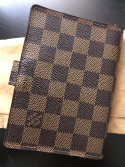 Louis Vuitton PM Agenda Lightly Used  Louis vuitton accessories, Louis  vuitton, Vuitton