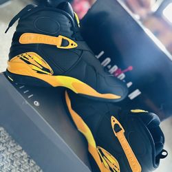 Air Jordan 8 Taxi Size 12W/10.5M