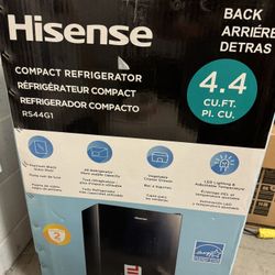 Hisense Mini Fridge - Barely Used 