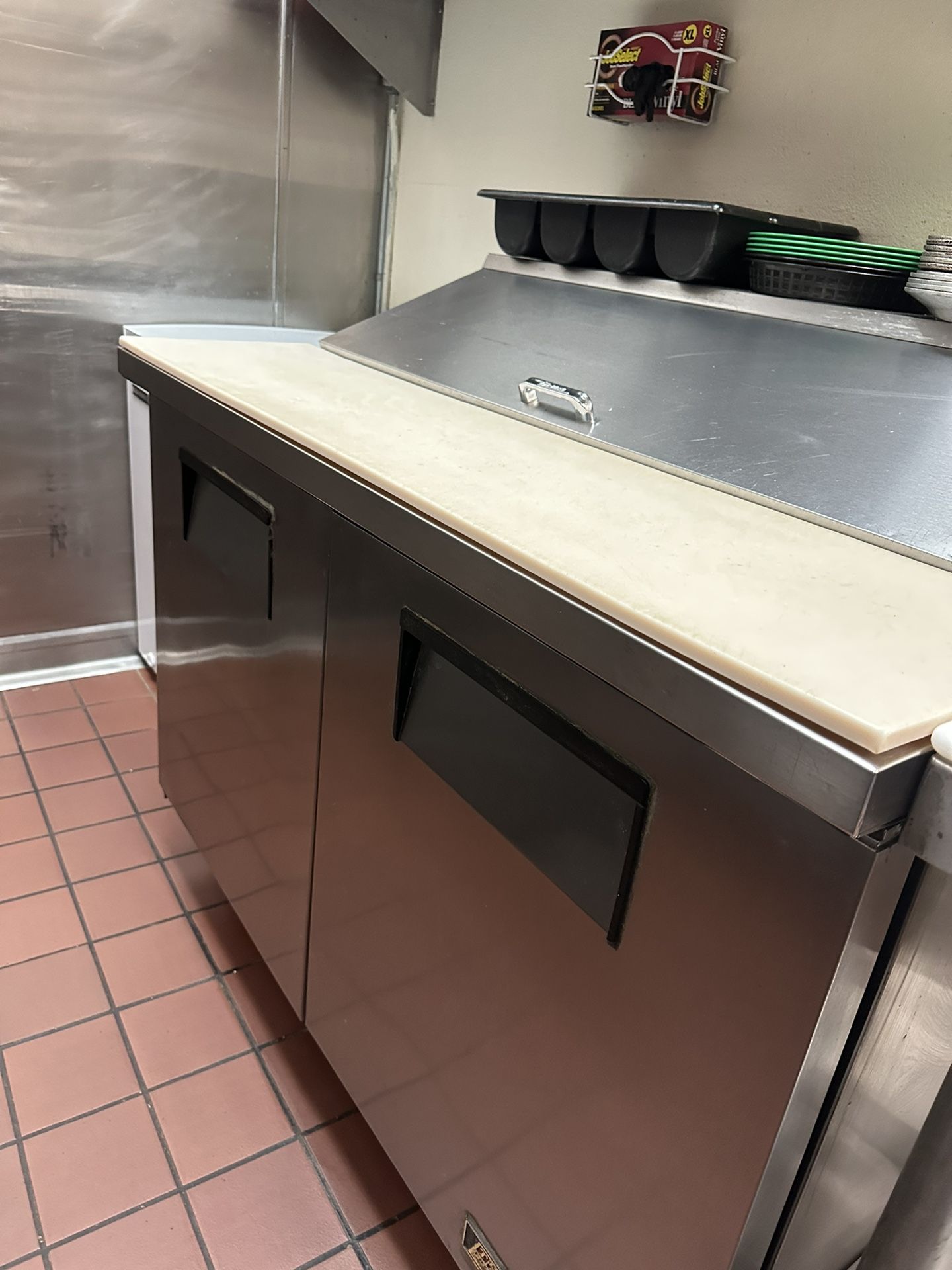 48”true Sandwich Prep Table