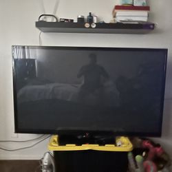 60 Inch LG Smart Tv 