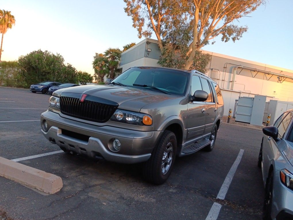 2001 Lincoln Navigator