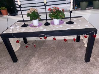 Coffee Table – Good Condition