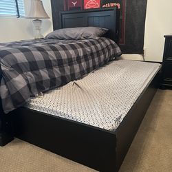 Twin bed with trend