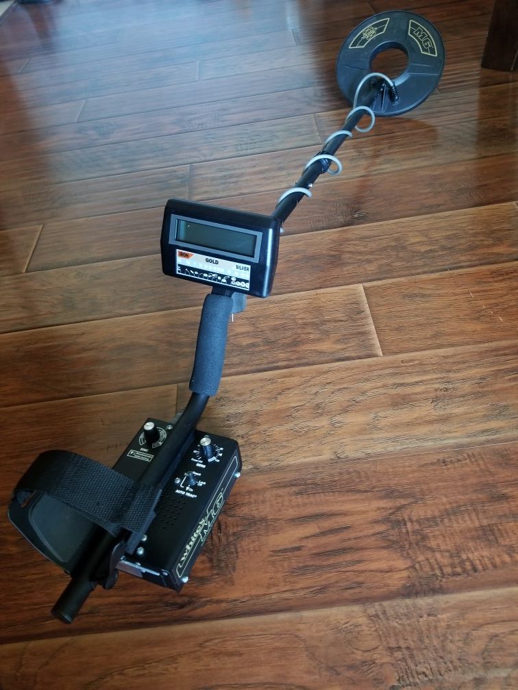 Whites M6 metal detector for Sale in Sacramento, CA OfferUp