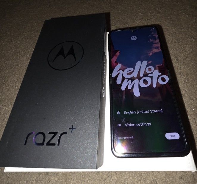 2024 Motorola Razr Plus Unlocked 