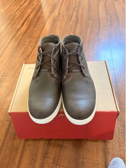Red Wing No. 8715 discontinued- BRAND NEW (Never worn)- Men’s size 9.5