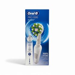 Oral-B Pro 1000 Rechargeable Electric Toothbrush | NEW SEALED