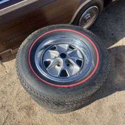 Full Set Of Ford MUSTANG GT Wheels And Tires 