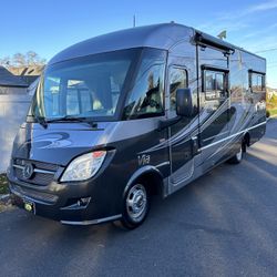 2013 Winnebago Via 25T