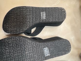 Guess sandals