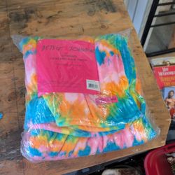 Betsey Johnson Oversized Plush Throw