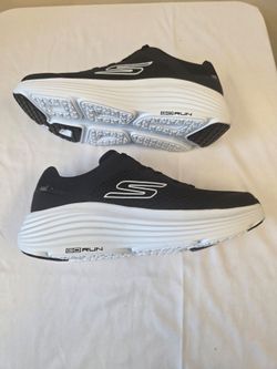 Skechers Go Run Sneakers Black and White