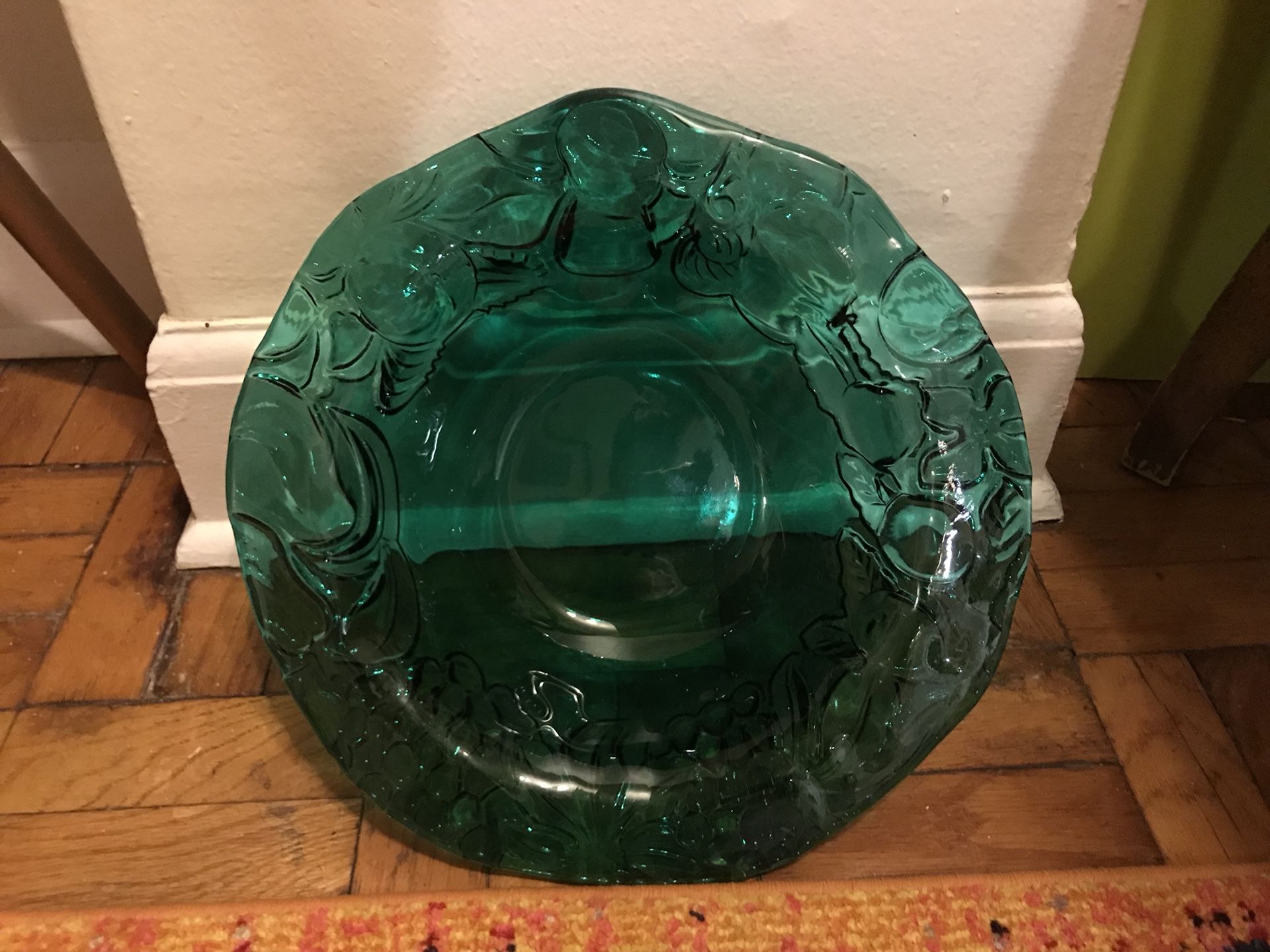 Beautiful Large Emerald Glass Fruit Bowl