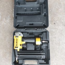 Dewalt  Brad Nail  18 GA ( Brand  New  )