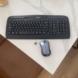 Logitech Wireless Keyboard And Mouse Set
