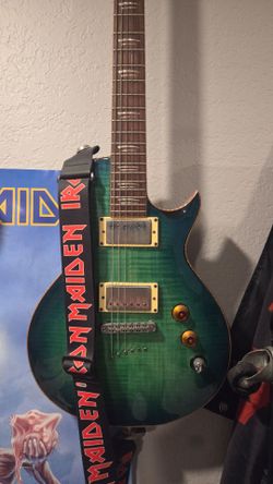Mitchell Green Les Paul Guitar