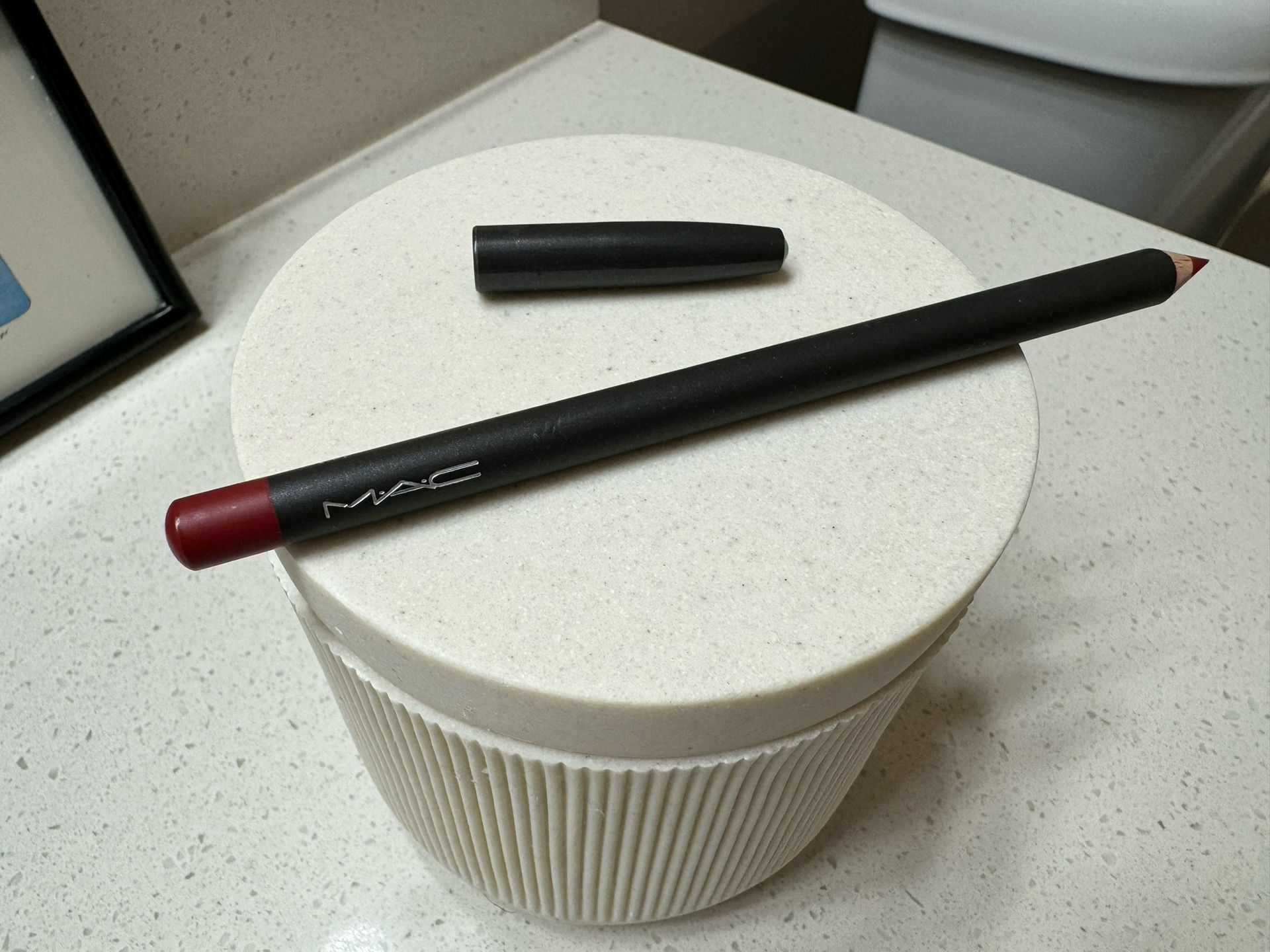 MAC Lip Liner Brick Pencil Red Lipliner Cosmetics 