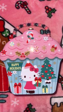 Hello kitty Tin Lunch box 