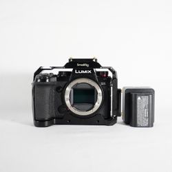 LUMIX S5 Full Frame 4K Mirrorless Camera