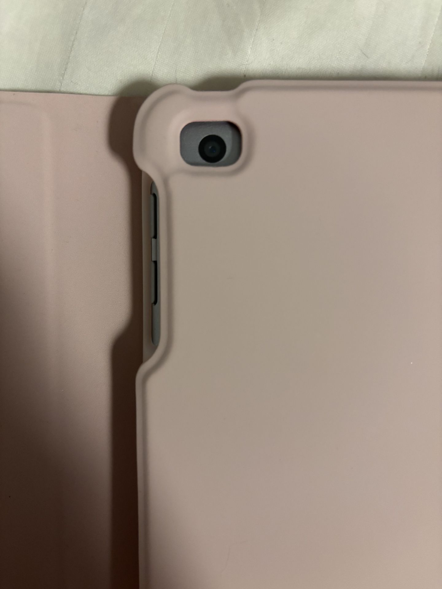 Apple iPad 6th Gen w/ Apple Pencil