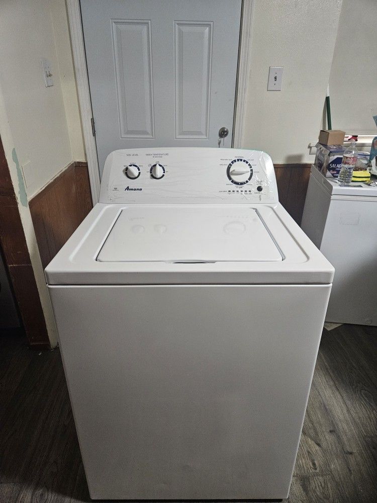 AMANA MADE BY WHIRLPOOL WASHER GOOD CONDITION LARGE CAPACITY HEAVY DUTY DELIVERY AVAILABLE WE DO REPAIRS