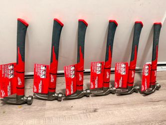 Milwaukee Fiberglass Handle Claw Hammer