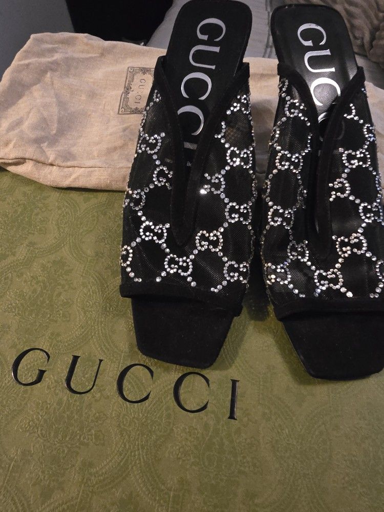 Gucci Heels Never Worn