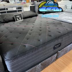 King Beautyrest Black Mattress And Box Set NEW