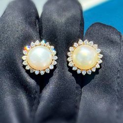 18k solid yellow gold 1CTW Natural Diamond 7CTW Pearl flower stud earrings