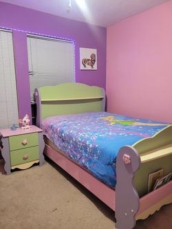 Full Bed Frame And Nightstand