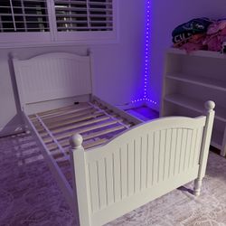 Girls Twin Pottery Barn White Bed Frame 