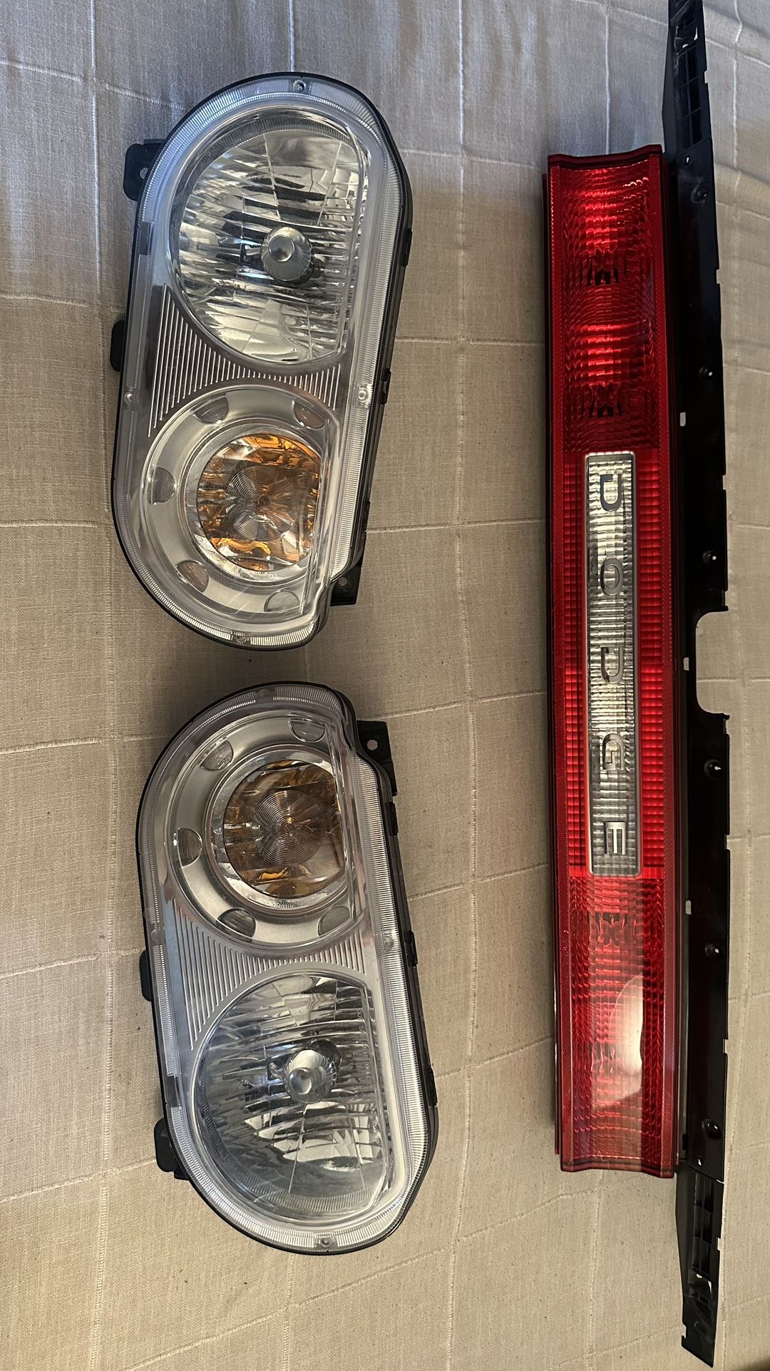 Headlights For Chrysler 300 And Taillight For Challenger
