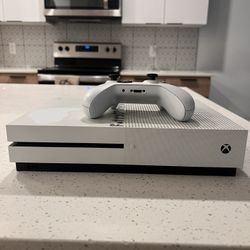Xbox One S