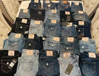 Women 24,25,26,27,28 True Religion jeans
