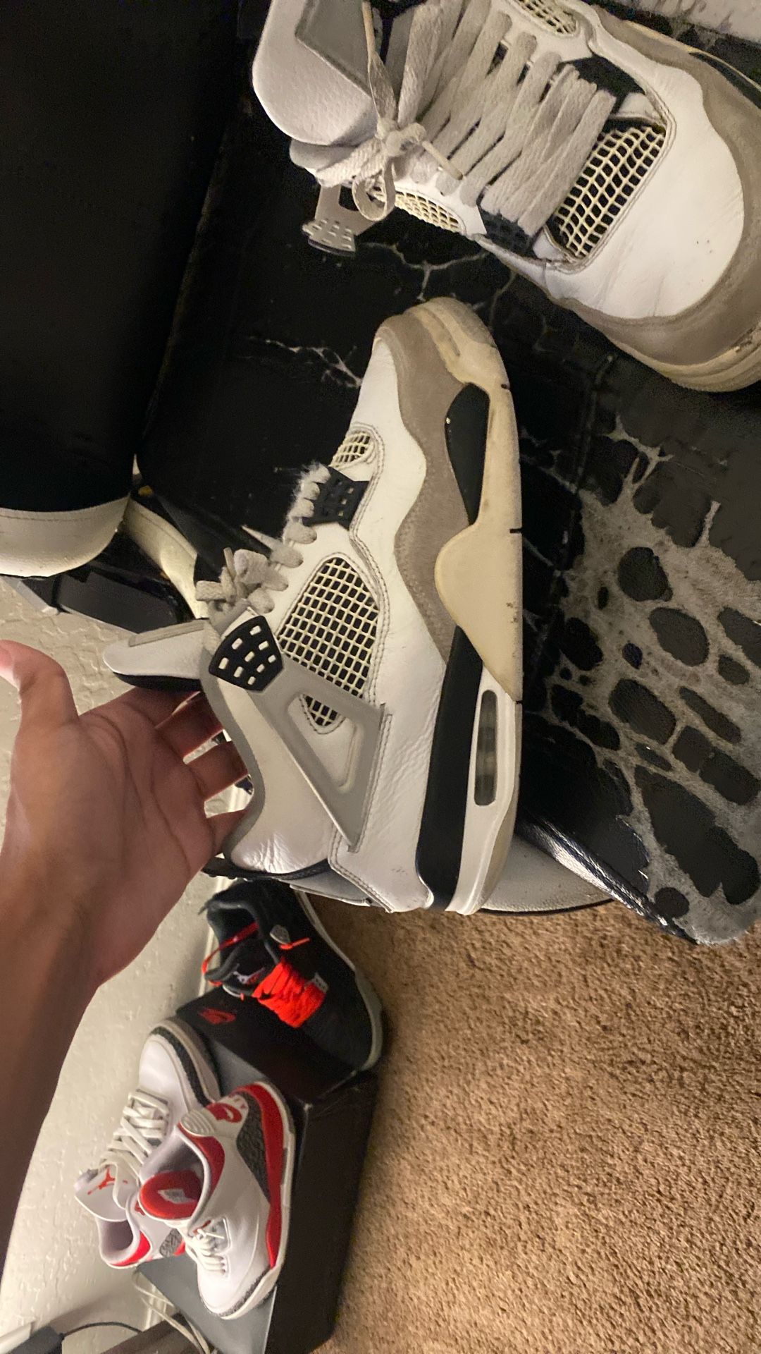 Jordan 4 Military