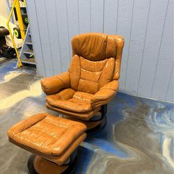 Lane Furniture Ekornes Style Leather Recliner & Ottoman