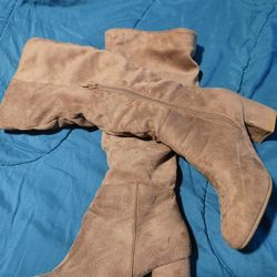 women's boots Size 7