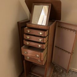 Jewelry Chest 