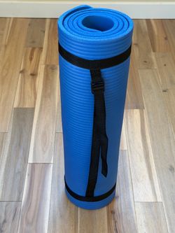 Yoga Mat, 1/2-Inch Extra Thick High Density Exercise Mat, Anti-Tear Exercise Yoga Mat with Carrying Strap, Suitable for Various Yoga Exercises
