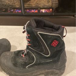 Columbia Waterproof Kids Size 4 Snow Boots