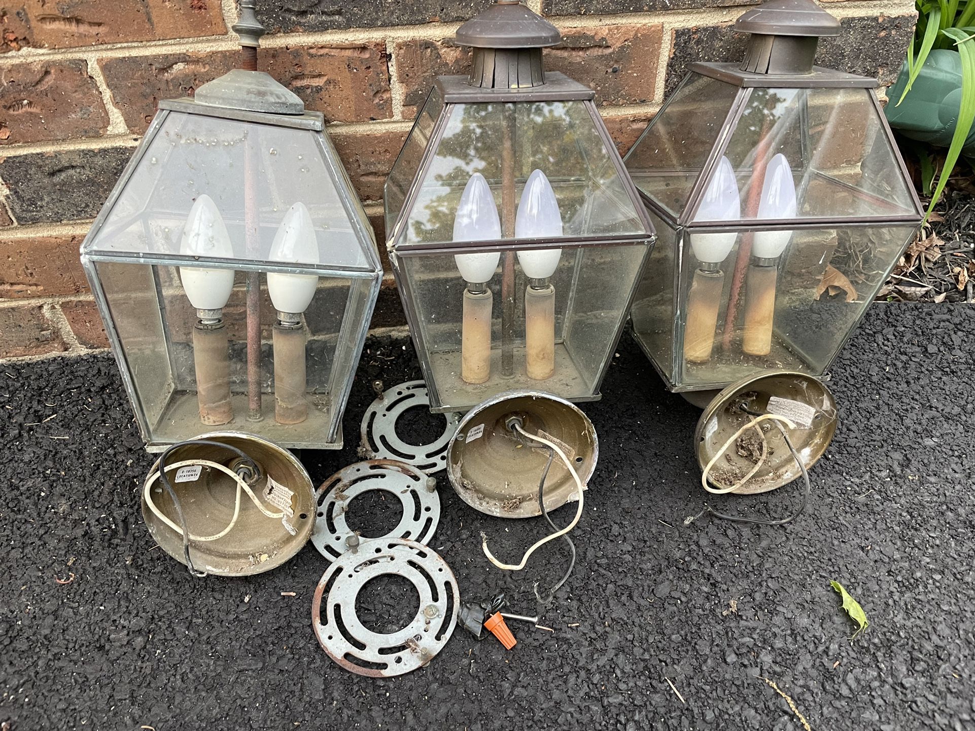 Free - 3 Outdoor Lights/Lanterns with LED Bulbs
