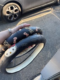hello kitty heavy duty steering wheel cover
