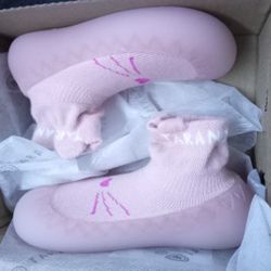 TARANIS Baby Shoes for Girls 