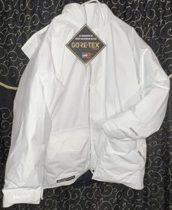 NWT MARMOT x OPENING CEREMONY MAMMOTH PARKA BIGGIE SIZE LARGE