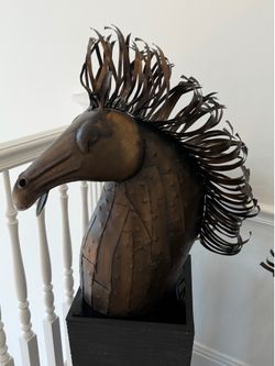 Metal horse sculpture