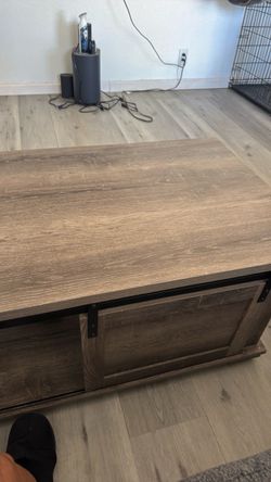2 end tables and a coffee table