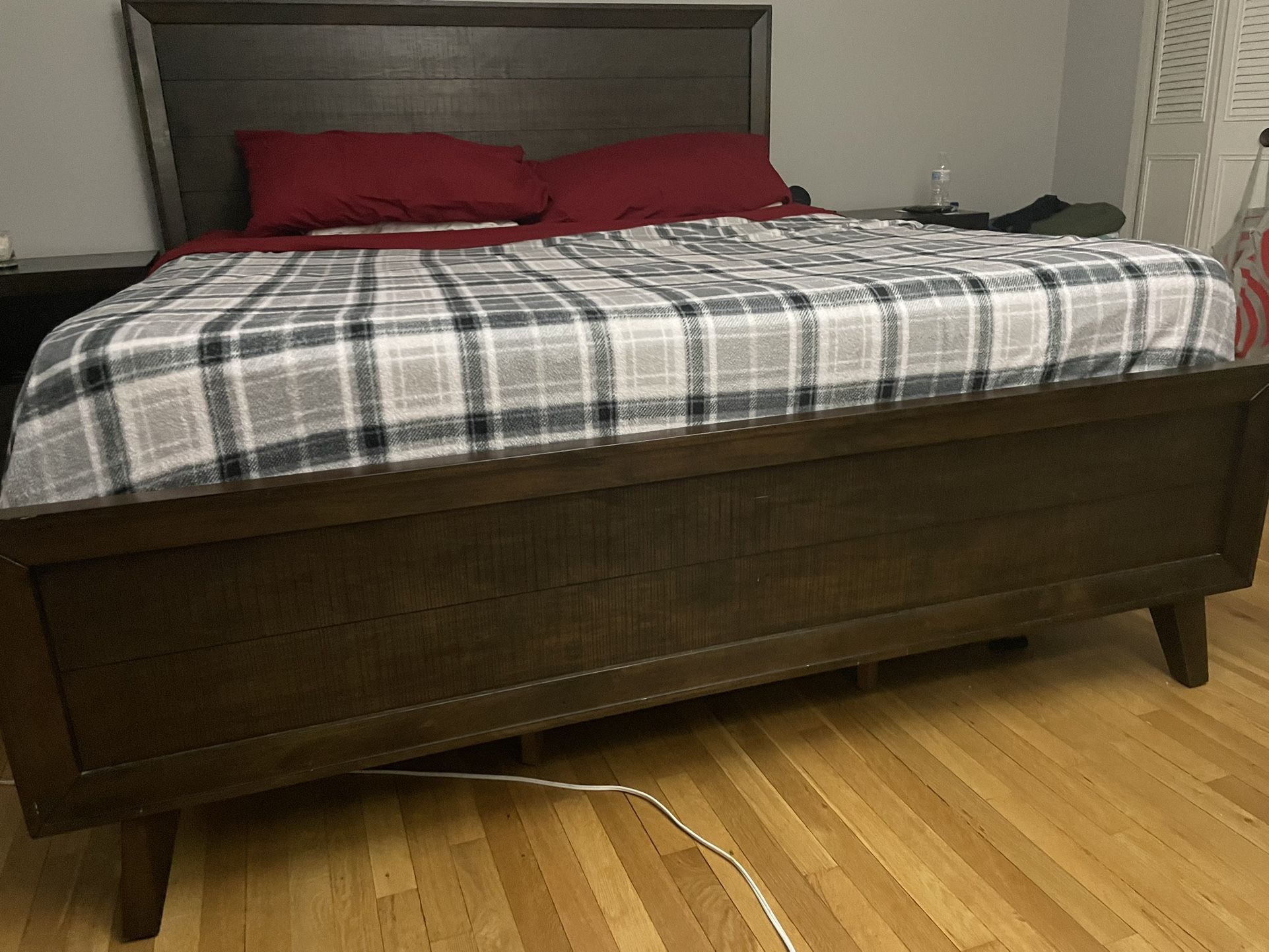 KING Headboard, Frame AND 2 Nightstands 130 OBO !! for Sale in Meriden