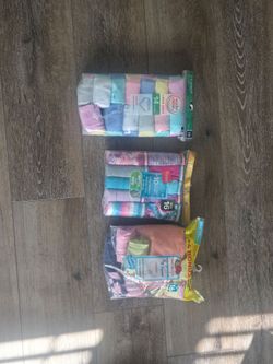 BRAND NEW Set of 3 Coloful Girls Underwear (PICK UP ONLY)