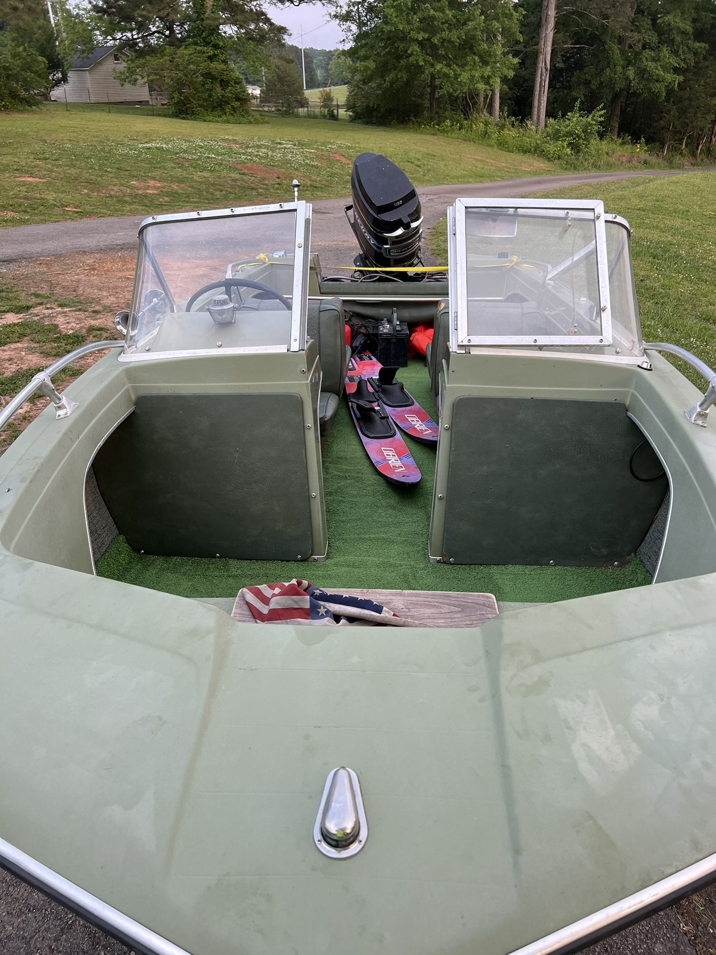 1969 Glastron V156